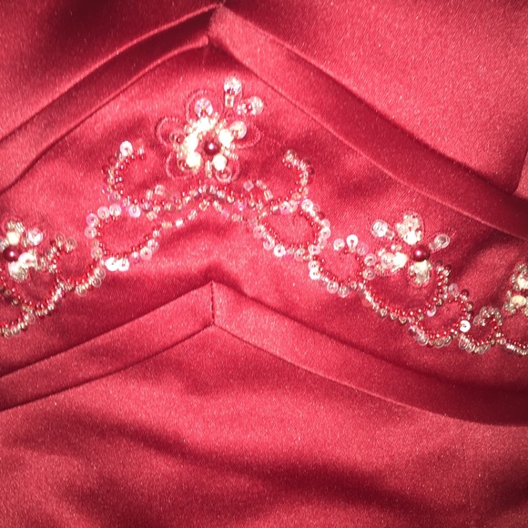 Mari Lee by Madeline Gardner dress top - Picture 3 of 8